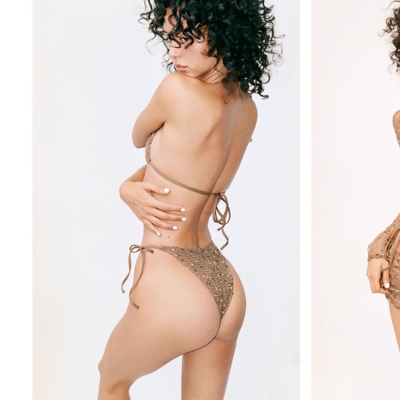 With Jéan Betsy Bikini - Picture 2 of 3